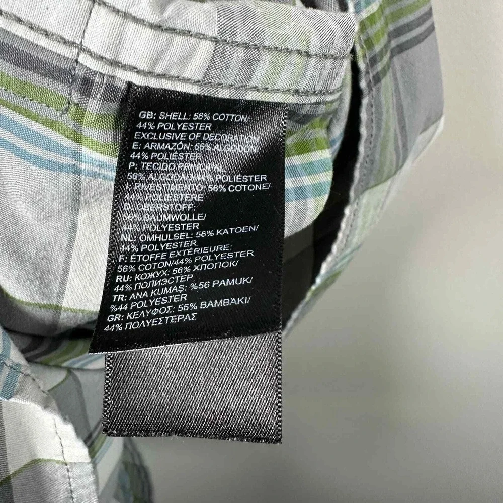 The North Face XL Button Up Grey Green Plaid Short Sleeve Hiking Shirt